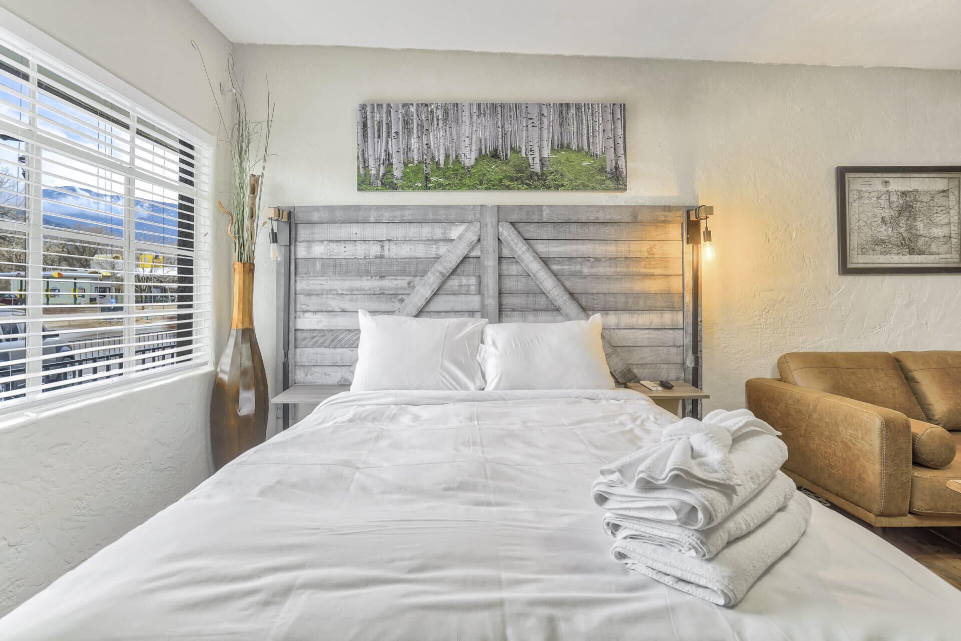 1 dormitorio y ropa de cama