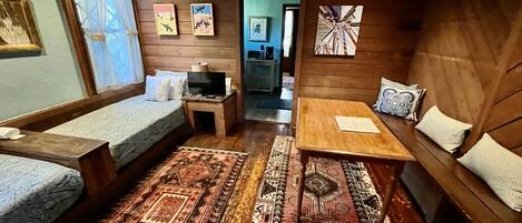 1 habitación, tabla de planchar con plancha, wifi y ropa de cama