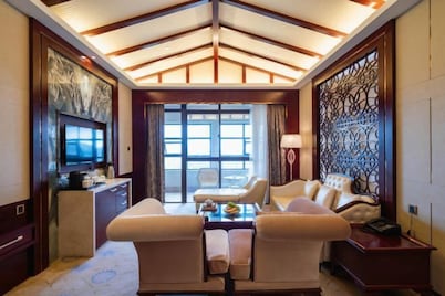 Zhaojin Shunhe Hotel