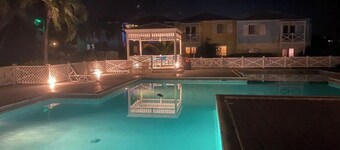 Southgate courtyard<br>Unit 20