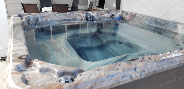Bain à remous extérieur