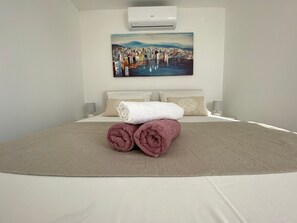 2 室のベッドルーム、アイロン / アイロン台、WiFi (無料)、ベッドシーツ