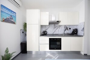 Fridge, microwave, oven, dishwasher
