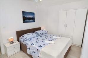 2 bedrooms, free WiFi, bed sheets, wheelchair access