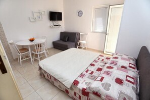 Free WiFi, bed sheets - Apartment in Okrug Gornji with Terrace, Air condition, WIFI, Washing machine (5059-3) (Okrug Gornji)