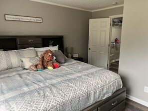 2 Schlafzimmer, Bügeleisen/Bügelbrett, kostenloses WLAN, Bettwäsche