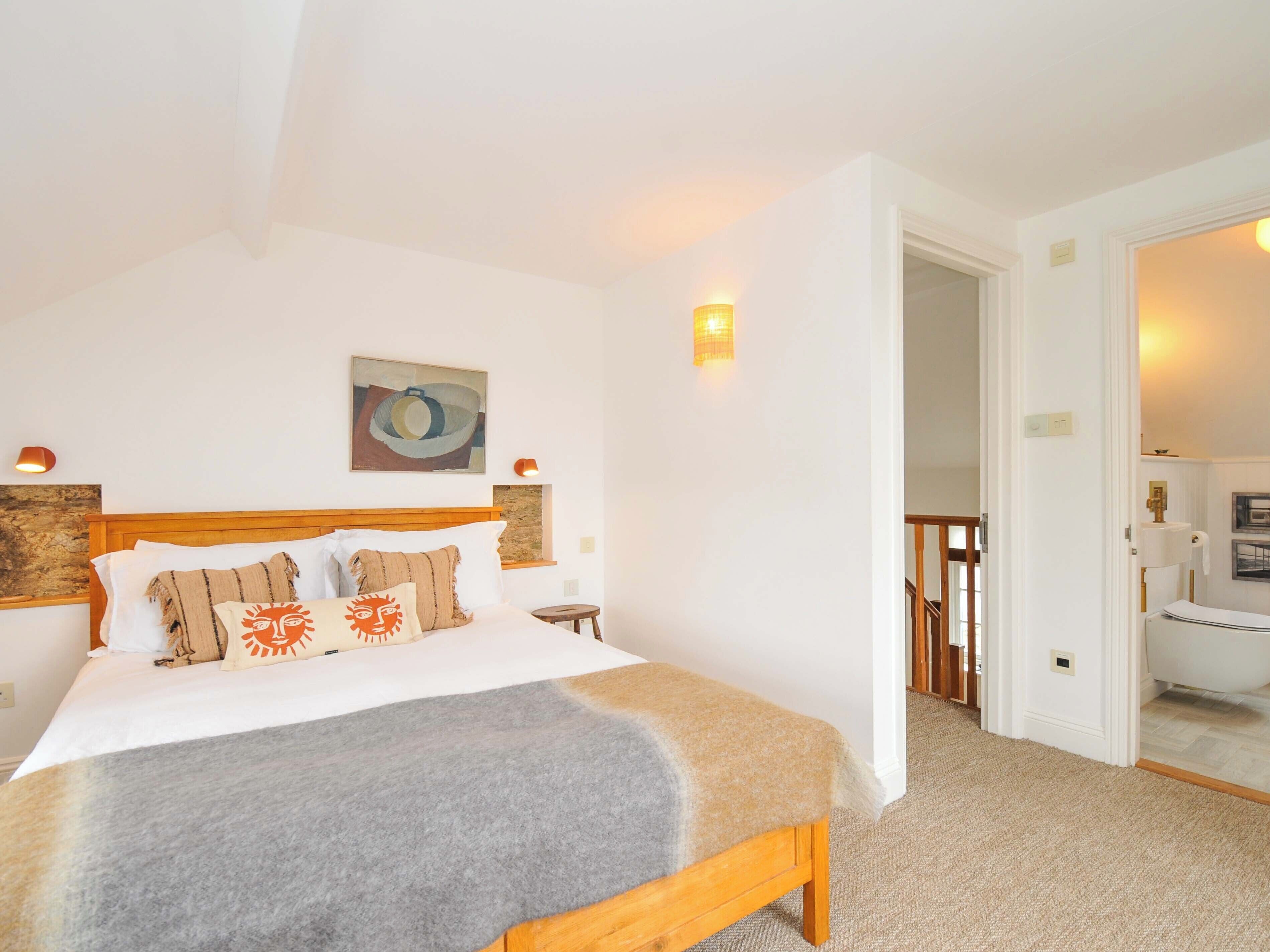 3 Schlafzimmer, individuell dekoriert, individuell eingerichtet