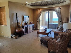 TV - Stunning Oceanfront 2-Bedroom End Unit at Bella Sirena – Ultimate Luxury & Comfort! (Puerto Peñasco)