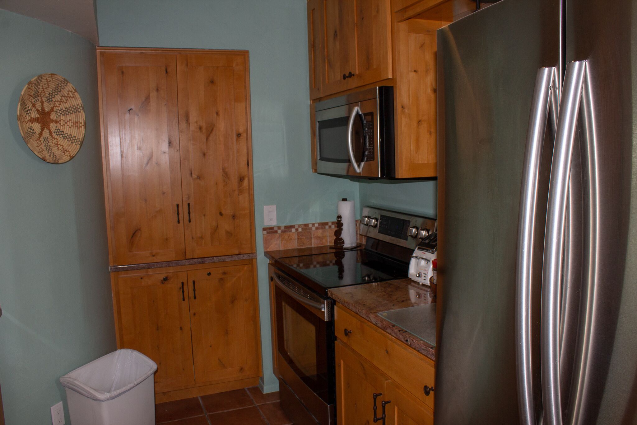 Hidden Gem in Skyline Country Club Estates: Stunning Views