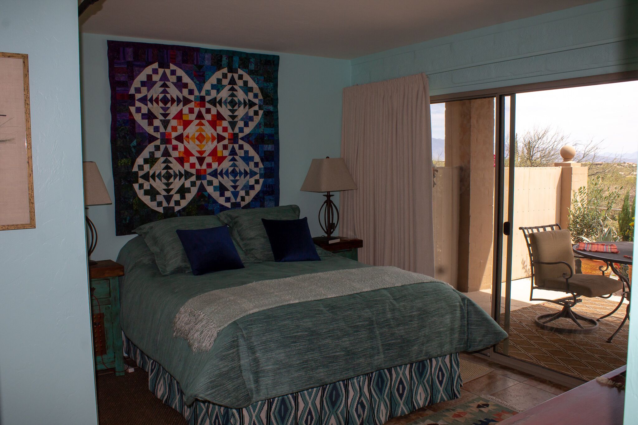 Hidden Gem in Skyline Country Club Estates: Stunning Views