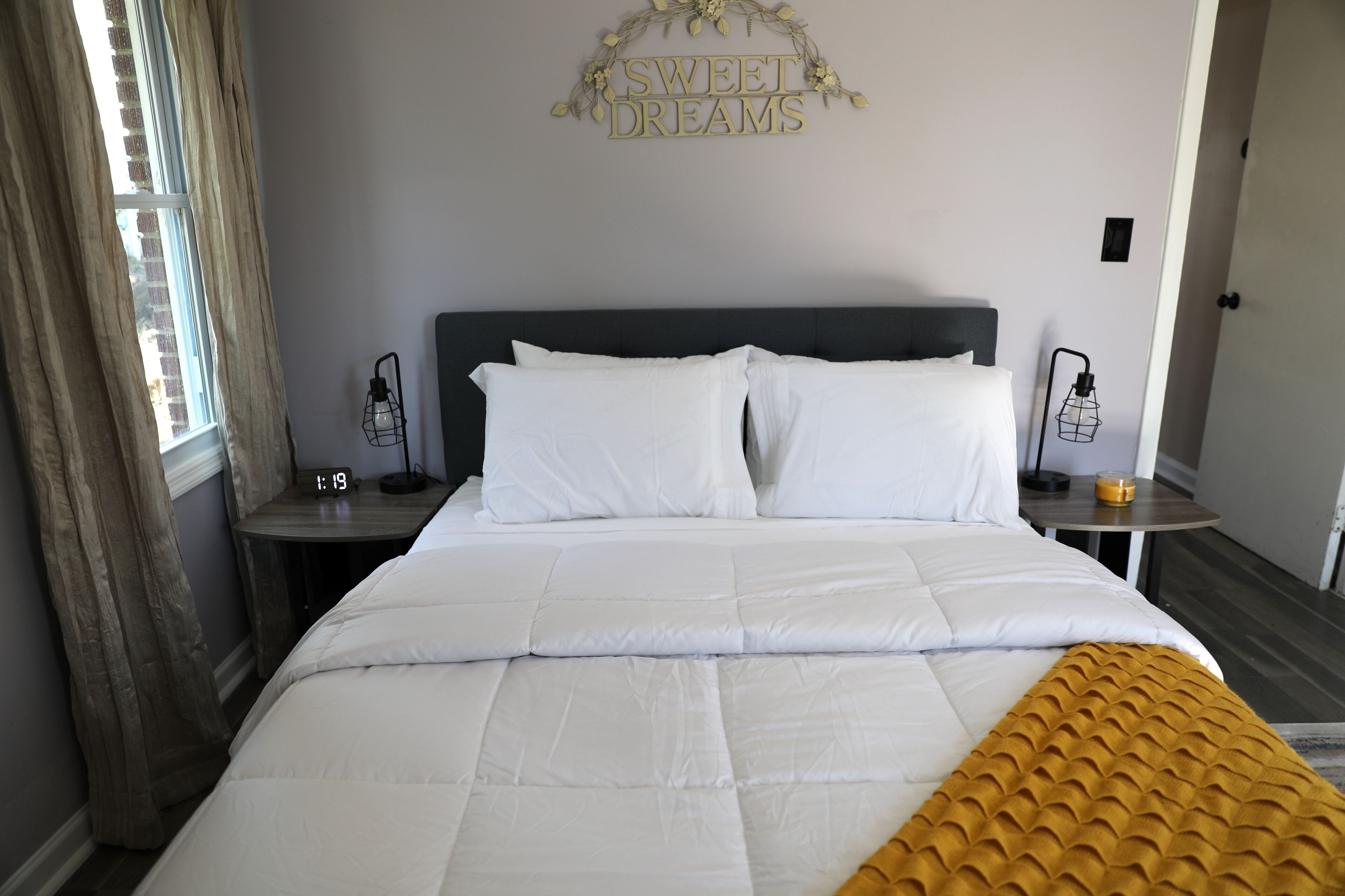 Private 1-Bedroom in quite neighborhood