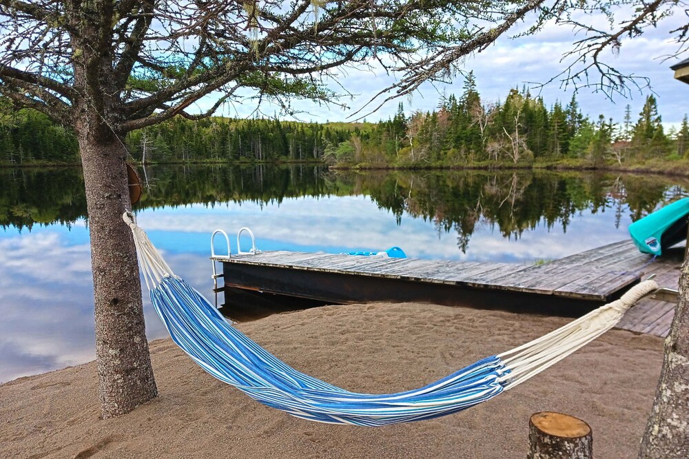 Fiddler's Lake Escape Vacation Apartment