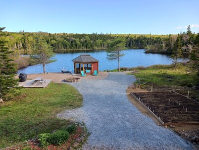 Fiddler's Lake Escape Vacation Apartment