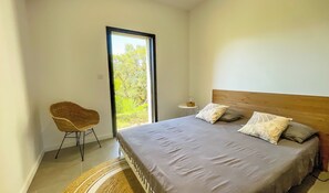 6 dormitorios, tabla de planchar con plancha, cuna de viaje y wifi