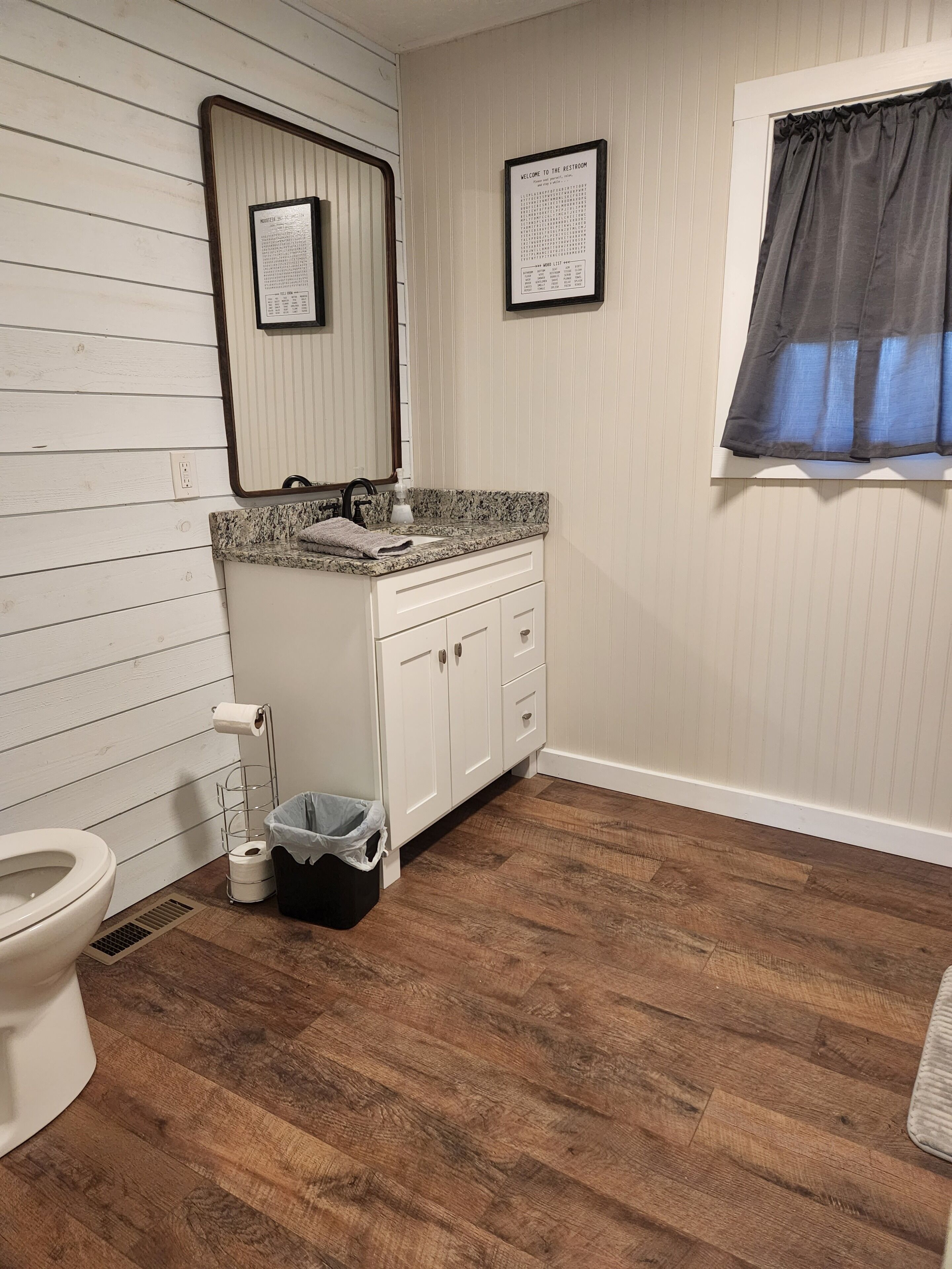 Relaxing retreat within miles from various activities