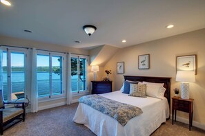 6 camere, ferro/asse da stiro, Wi-Fi gratuito, lenzuola