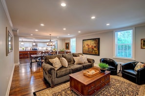 Smart TV, fireplace, offices