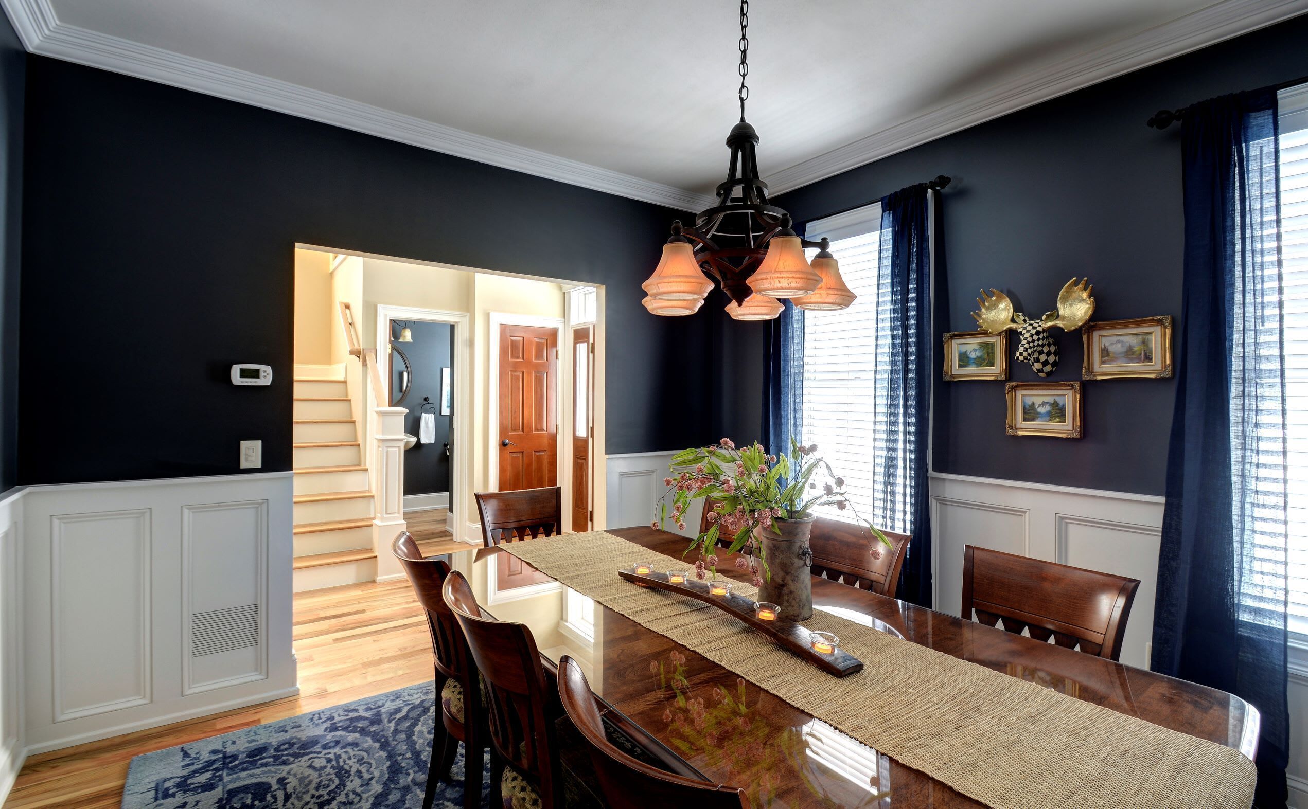 Upscale Adirondack inspired Evan's Lodge in Skaneateles-1 mile drive to downtown