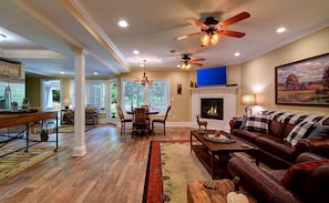 Smart TV, fireplace, offices