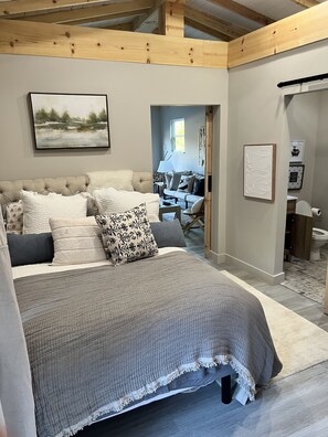 1 habitación, escritorio, wifi gratis y ropa de cama