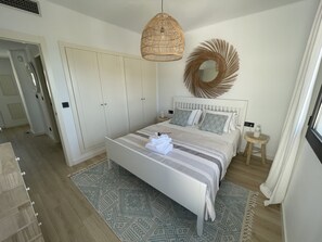 3 soverom, strykejern/-brett, wi-fi (inkludert) og sengetøy