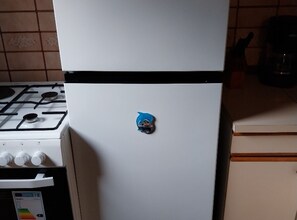 Refrigerador, microondas, parrilla de estufa y lavavajillas