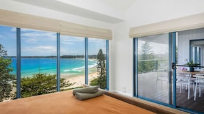 2 bedrooms, iron/ironing board, free WiFi, bed sheets - Northstar on Mollymook Beach - Significant ocean views from every window! (Mollymook Beach)