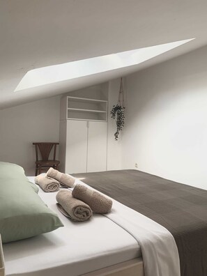 1 bedroom, free WiFi, bed sheets - Nikolina Bon Bon Happy Stay Center – Studio with Terrace & Sea view (Baška)