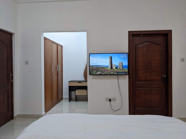 1 bedroom, desk, iron/ironing board, free WiFi