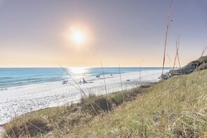 Una playa cerca