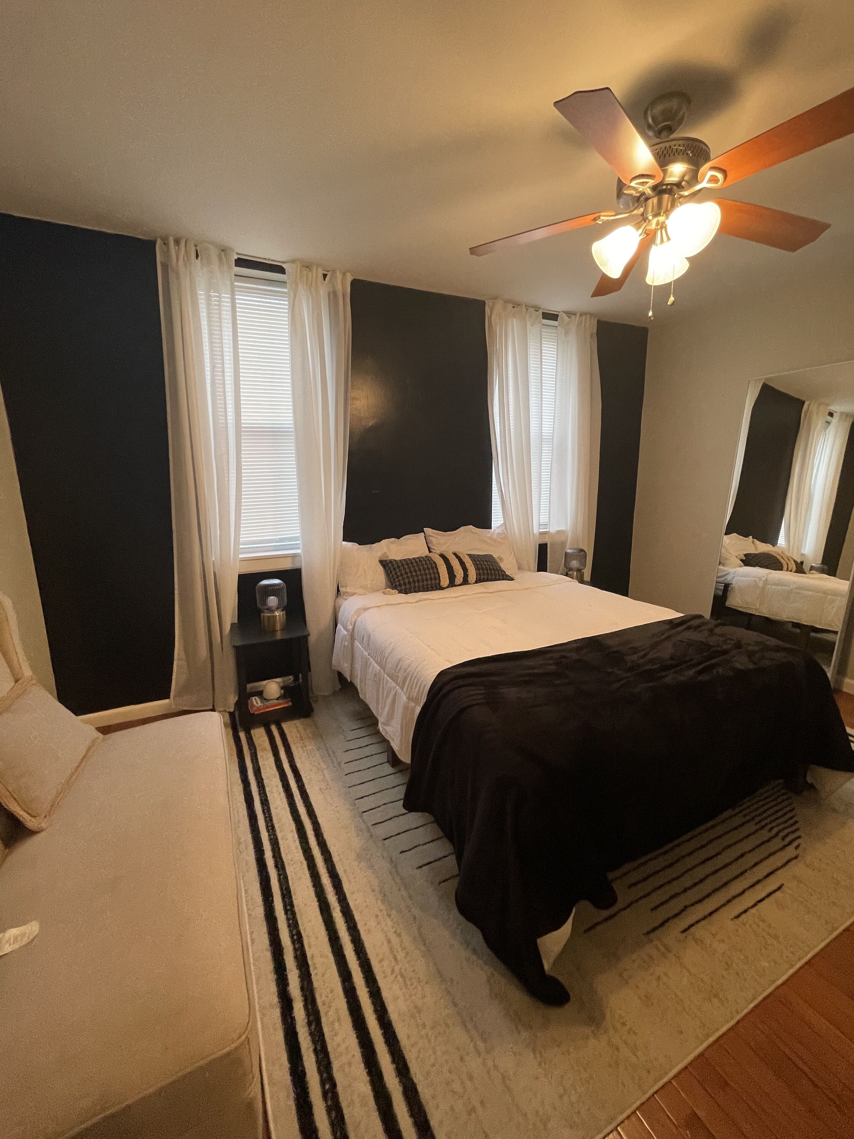 Stylish 2bedroom Apartment Minutes from Art Museum