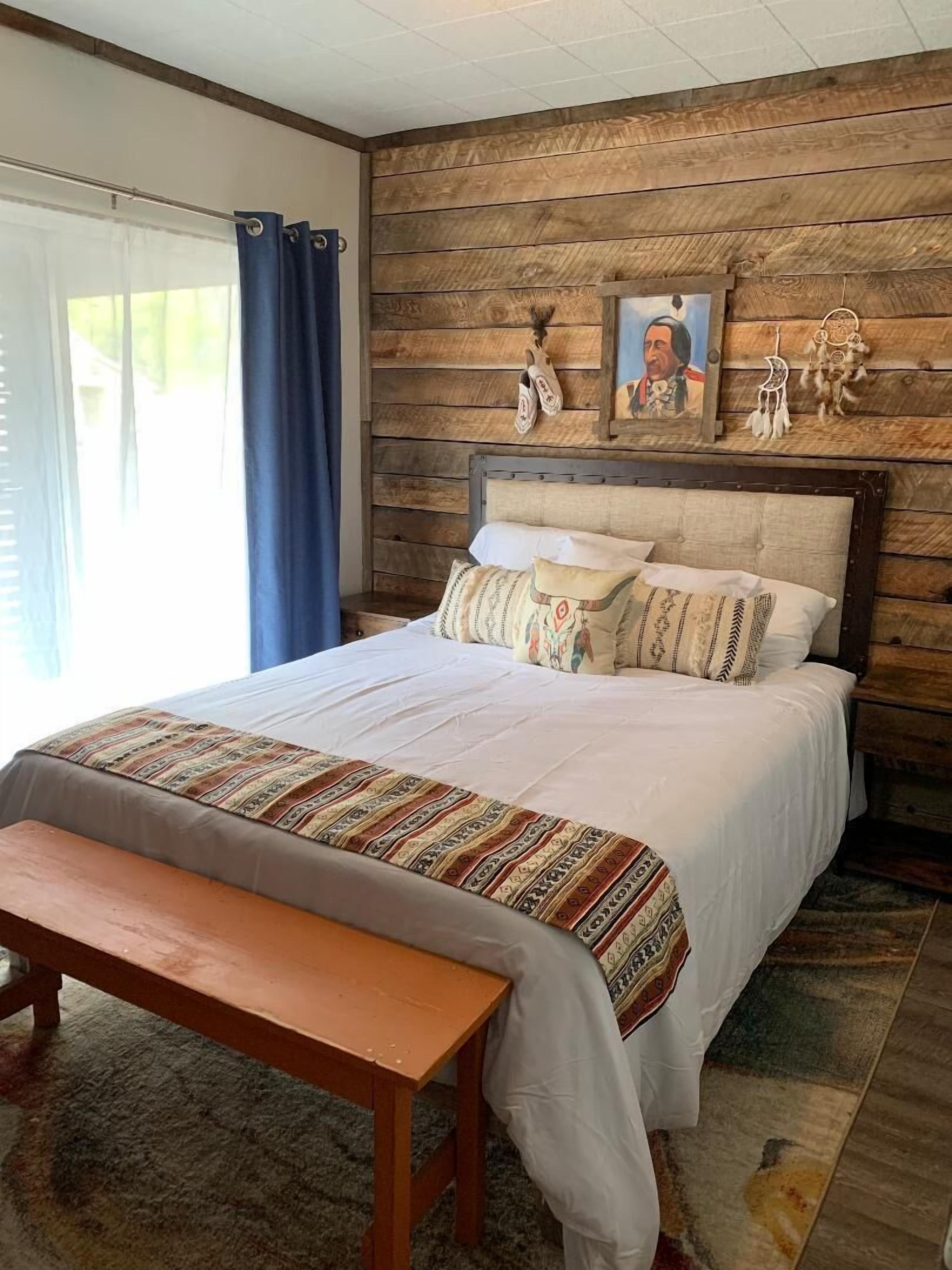 Cozy house downtown Riggins- walking distance to everything!