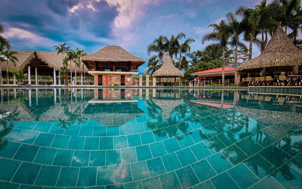 Egyptian cotton sheets, premium bedding, down comforters, pillowtop beds - Hotel Palma Verde Villavicencio (Villavicencio)