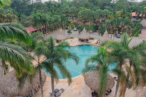 Piscine couverte/extérieure