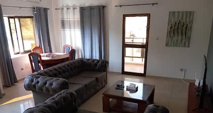 5 min walk from fidjrossè beach, ideal apartment for families