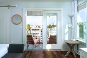 3 bedrooms, iron/ironing board, travel cot, free WiFi