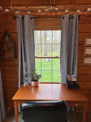 Interior - Cozy lakehouse retreat w/kayaks, high speed Wi-Fi, and pet friendly! (Fountain Run)