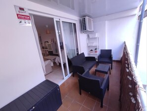 Interior - Your ideal getaway on the Costa Brava: Bright and well-located apartment in Sant Antoni de Calonge ☀️🌿 (sant antoni de calonge)