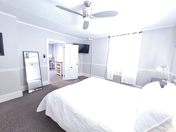 2 bedrooms, iron/ironing board, free WiFi, bed sheets