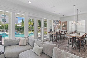 Seamless Flow for Indoor and Outdoor Gatherings - 88 Palms | Luxury Beach House | 3-Minute Walk to Destin’s Sugar-White Sands (Destin)