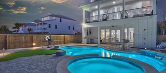 Brand New Luxury HGTV Dream Beach House | Short walk to the beach