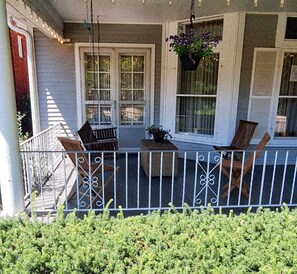 Apartment, Private Bathroom | Terrace/patio - At Home in Oak Park (Oak Park)