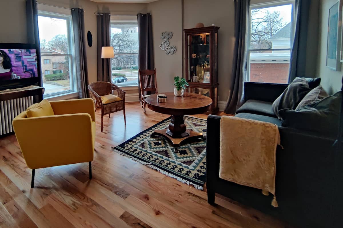 Apartment, Private Bathroom | Lounge