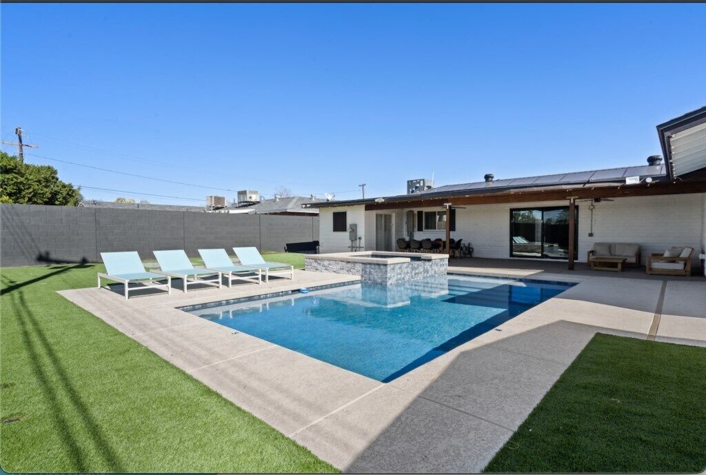 Jacuzzi & Park Bliss by HomeSlice stays