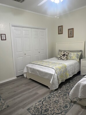 1 bedroom, iron/ironing board, WiFi