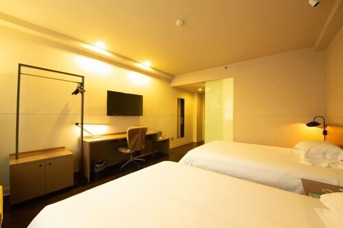 Jinjiang Inn Select (Xi'an East Second Ring Xinjiamiao Metro Station)