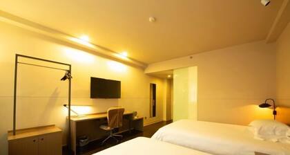 Jinjiang Inn Select (Xi'an East Second Ring Xinjiamiao Metro Station)