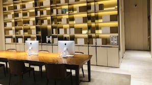 Interior - Ji Hotel (Shanghai)