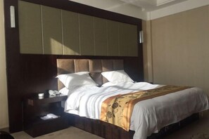 Room - Himalaya Hotel (Maqu)