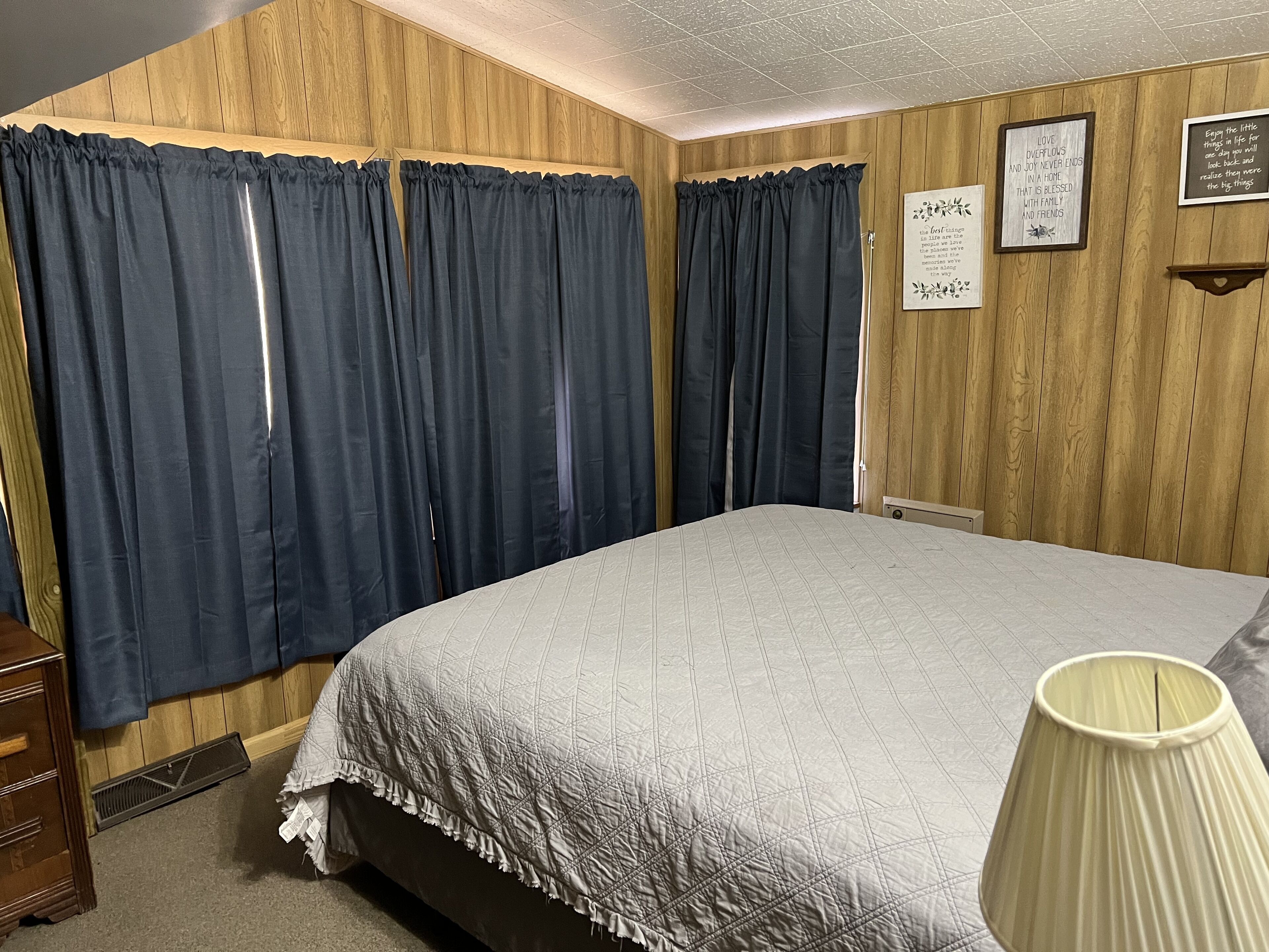 Grand Lake front 3 bedroom 2 bath home close to Grove